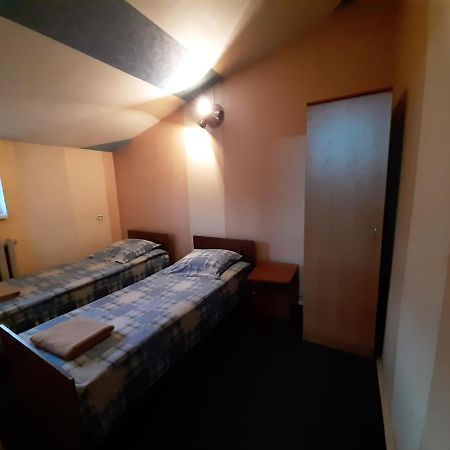 Kadm Motel Minsk Exterior foto