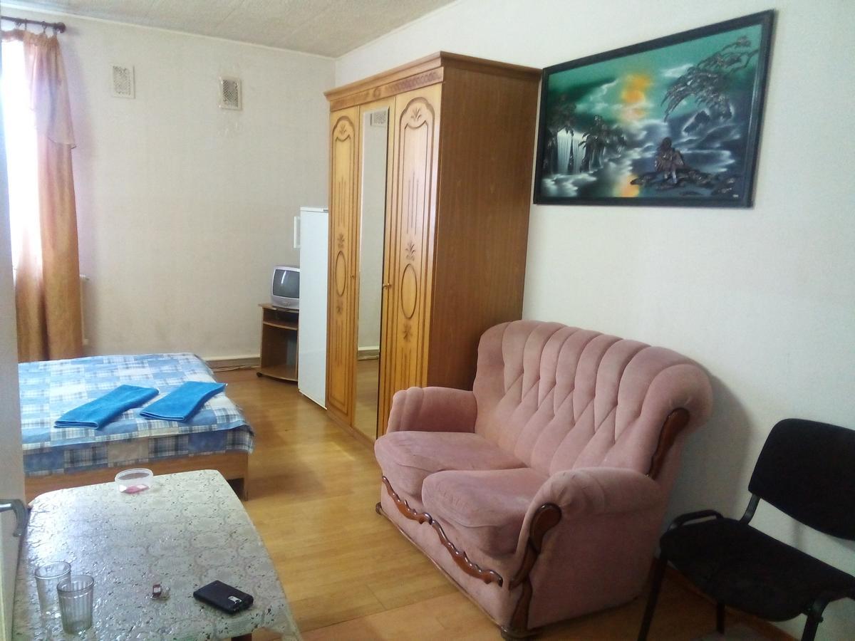 Kadm Motel Minsk Exterior foto